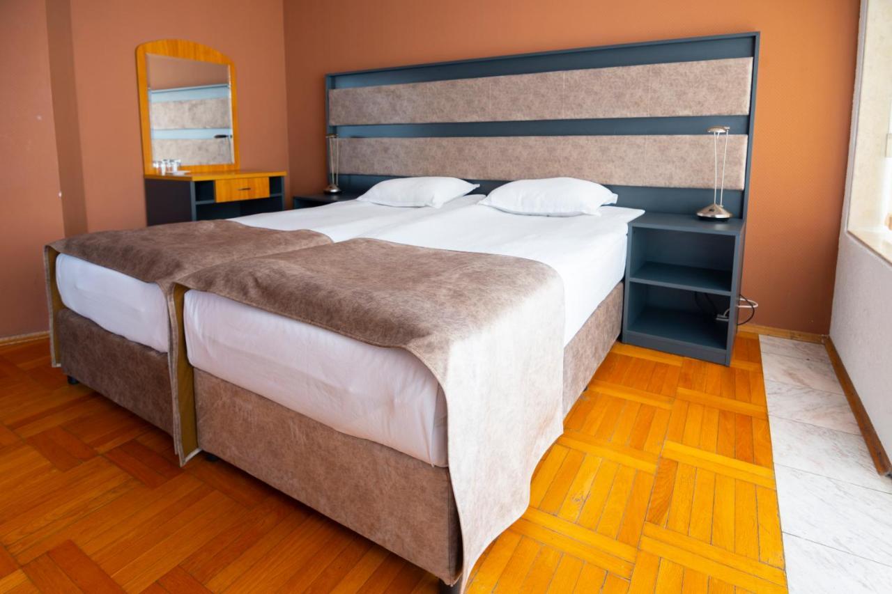 Hotel Slaviani Dimitrovgrad  Exterior photo